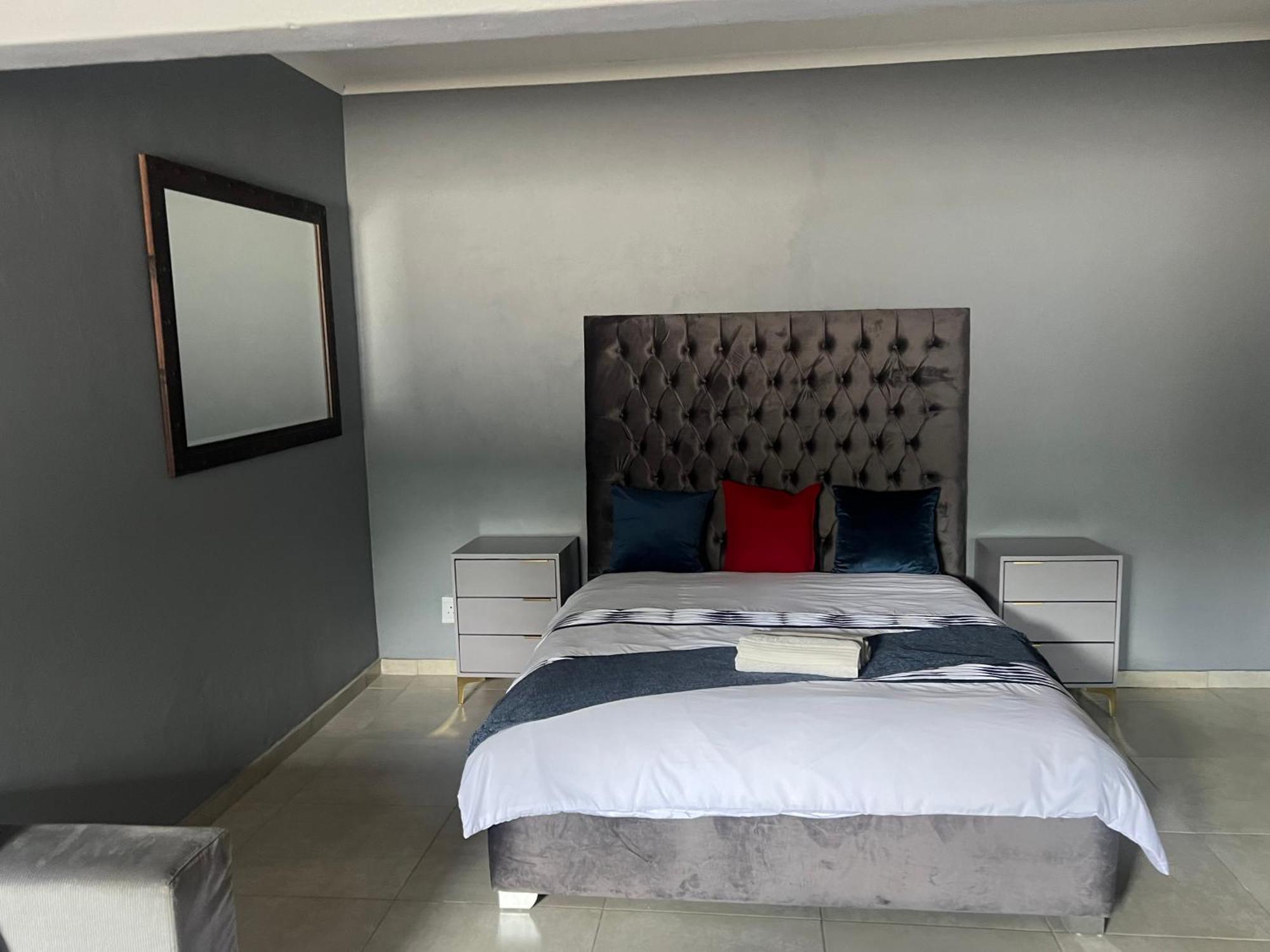 Ubuntu Lifestyle Estate Hotel Krugersdorp Exterior foto