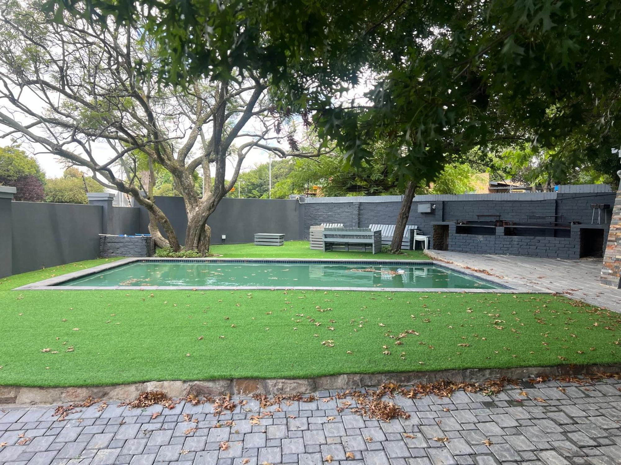 Ubuntu Lifestyle Estate Hotel Krugersdorp Exterior foto